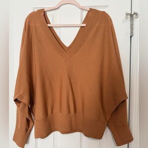 Express Dolman L/S V-Neck Size XL